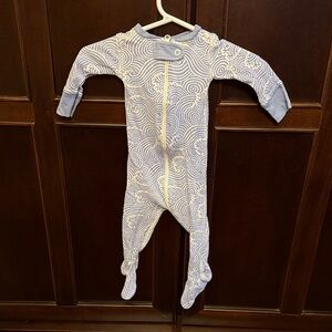 The Beaufort Bonnet Company Blue and White Swirl Footie